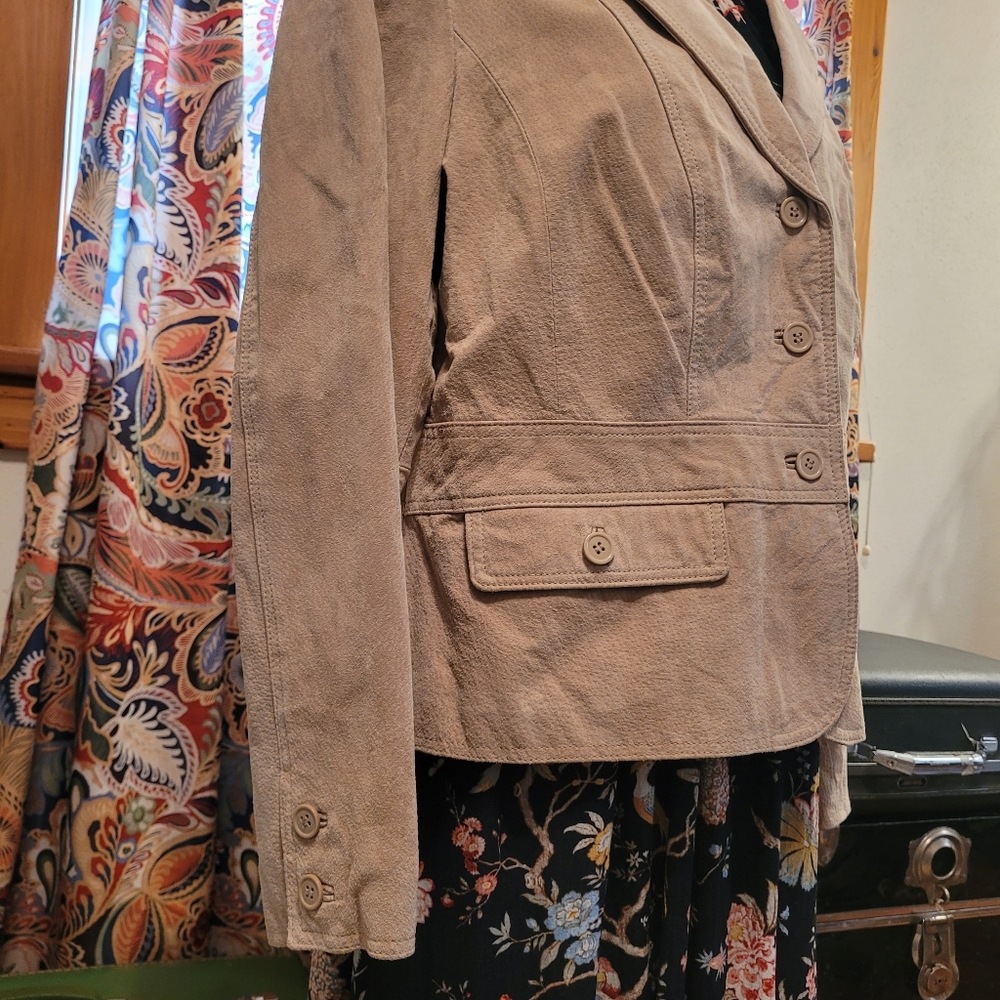 Suede Women's Tan Blazer, XL, Tailored For Feminine Fit